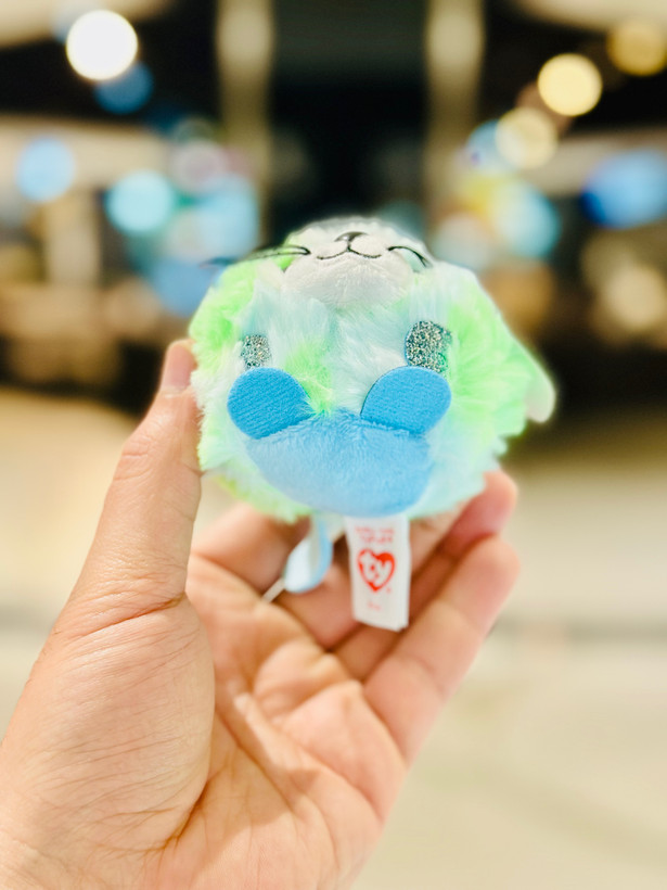 عروسک تی وای چشم تیله ای