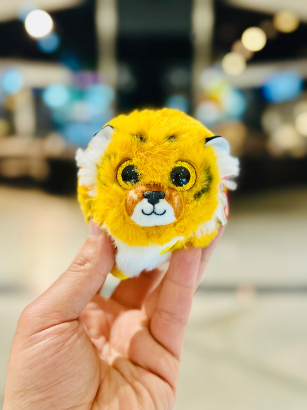 عروسک شیر چشم تیله ای