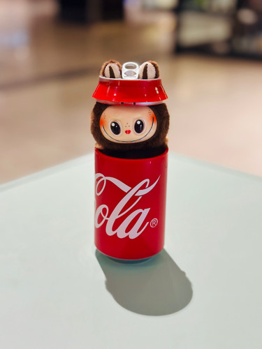 لبوبو قوطی نوشابه