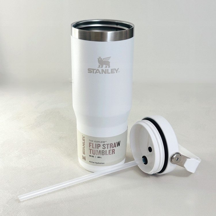 تامبلر اورجینال 0.88 لیتری نی دار استنلی مدل FLIP STRAW TUMBLER